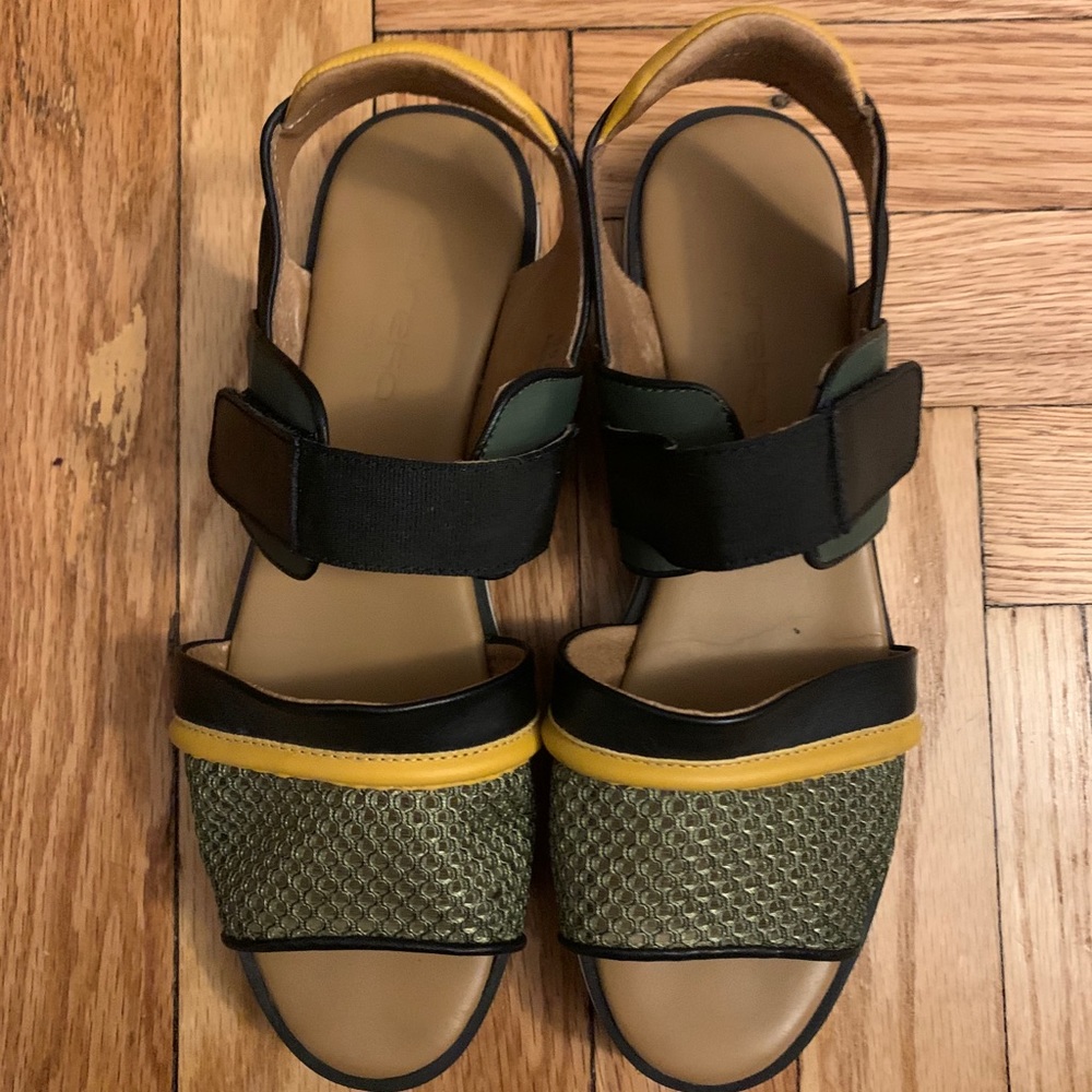 Eureka Sandals